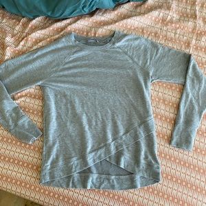 Athleta Criss cross pullover